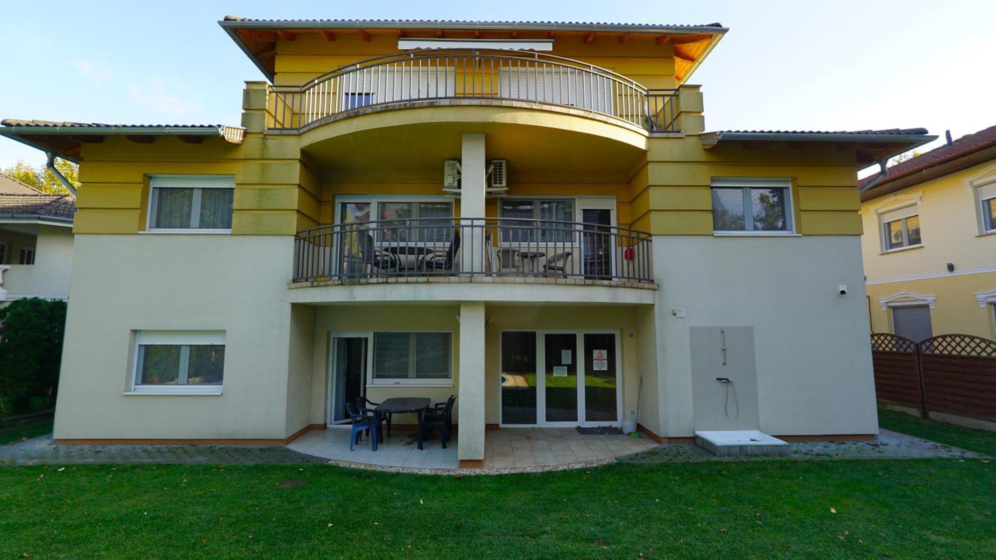 Yellow Sun Apartman Siofok Bagian luar foto